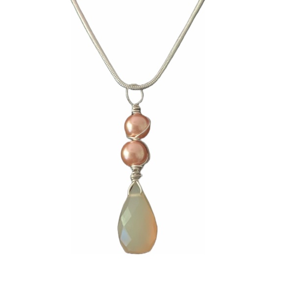 Jewel Design by Grace Jewelry - Pearl, Calcedony Tear drop Briolette/Peach Cultured Pearl.SS Wire wrapped
